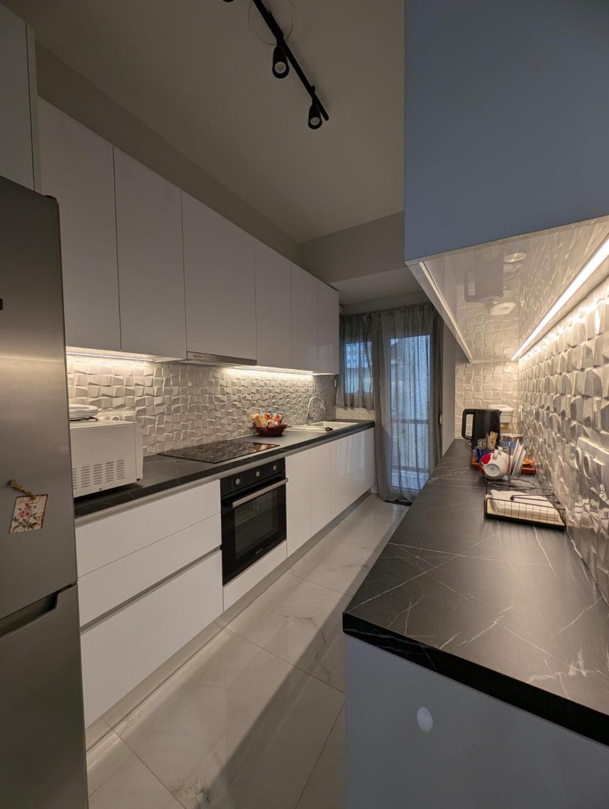 Luxury & Spacious Apartment In Atenas Exterior foto