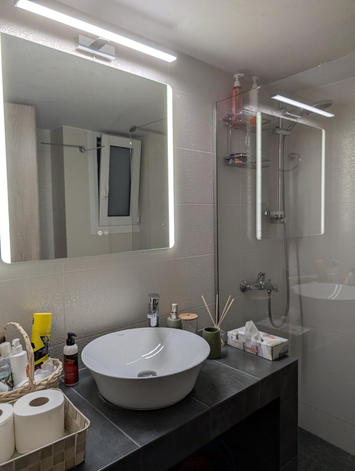 Luxury & Spacious Apartment In Atenas Exterior foto